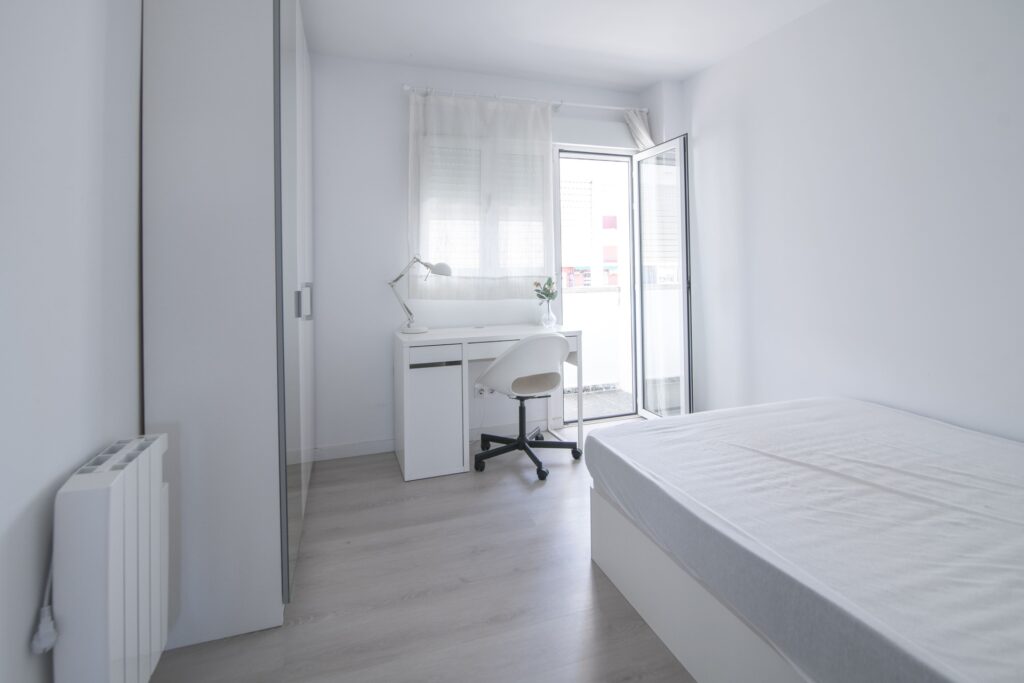 Primado Reig 42, Habitación 2