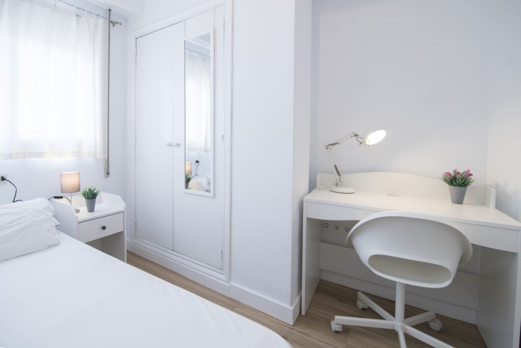 habitación para estudiantes en piso centro valencia