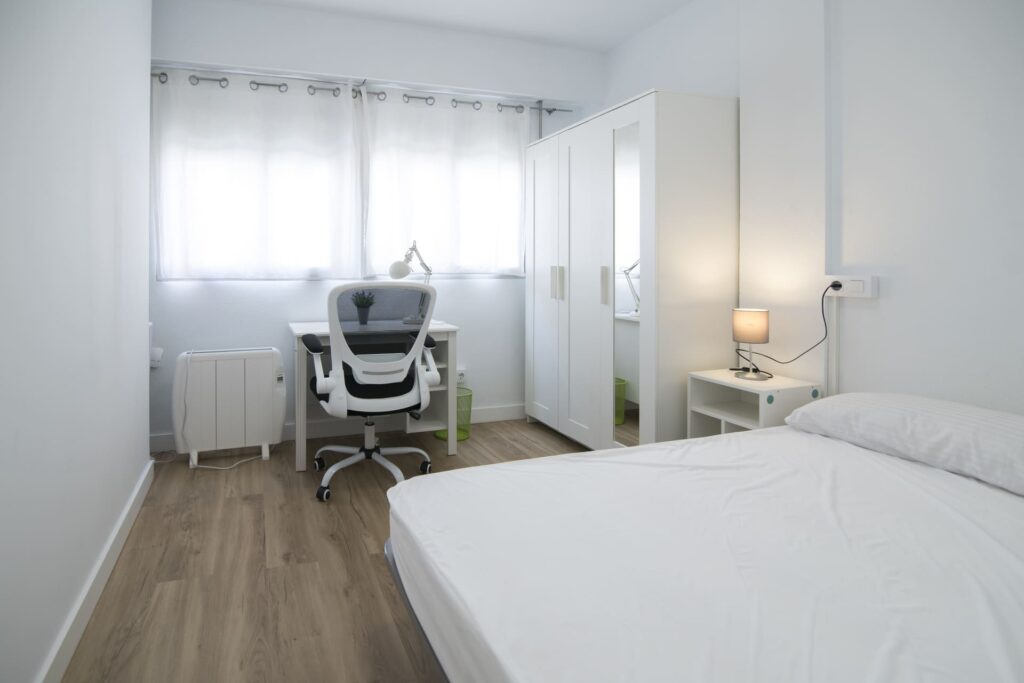 Habitación de lujo en apartamentos compartidos de Valencia