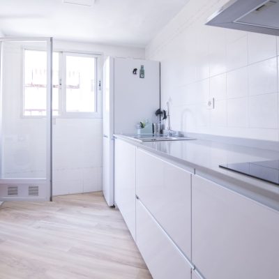 Piso con habitaciones compartidas Valencia calle azagadores