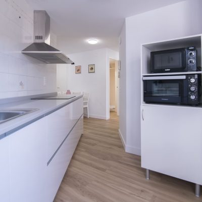 Piso con habitaciones compartidas Valencia calle azagadores