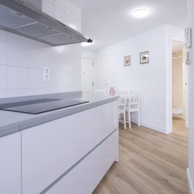 Piso con habitaciones compartidas Valencia calle azagadores