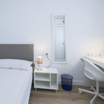 Habitación en piso compartido para estudiantes en Valencia, zona azagadores