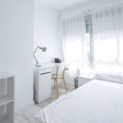 Piso con habitación compartida 3 en Valencia, calle peñíscola
