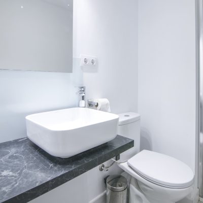 Baños piso Porta