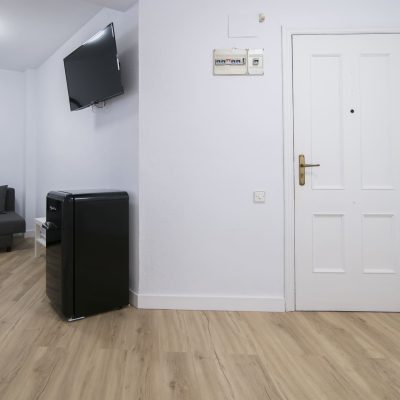 Piso con habitaciones compartidas Valencia calle azagadores